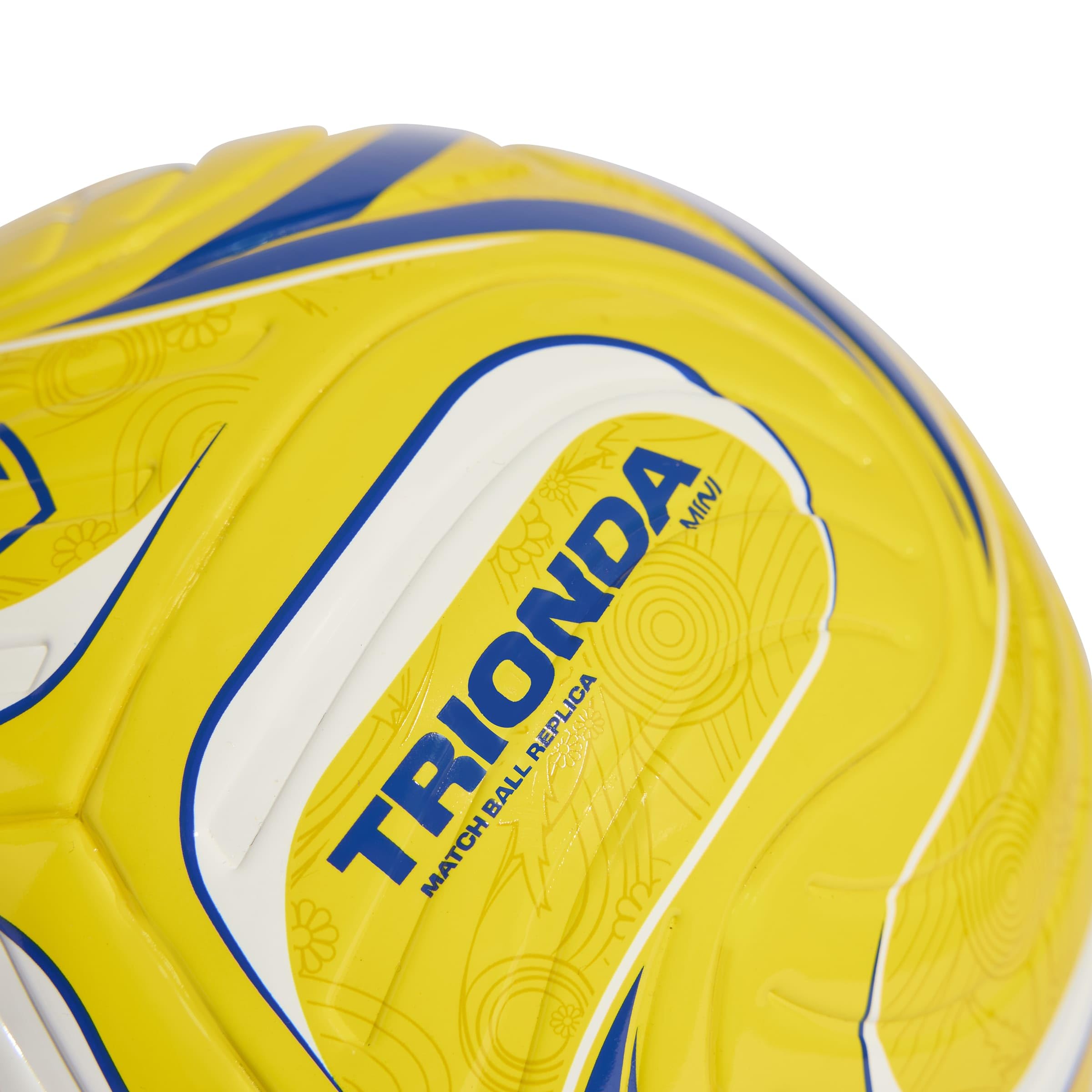 adidas FIFA World Cup 26™ Trionda Mini Soccer Ball